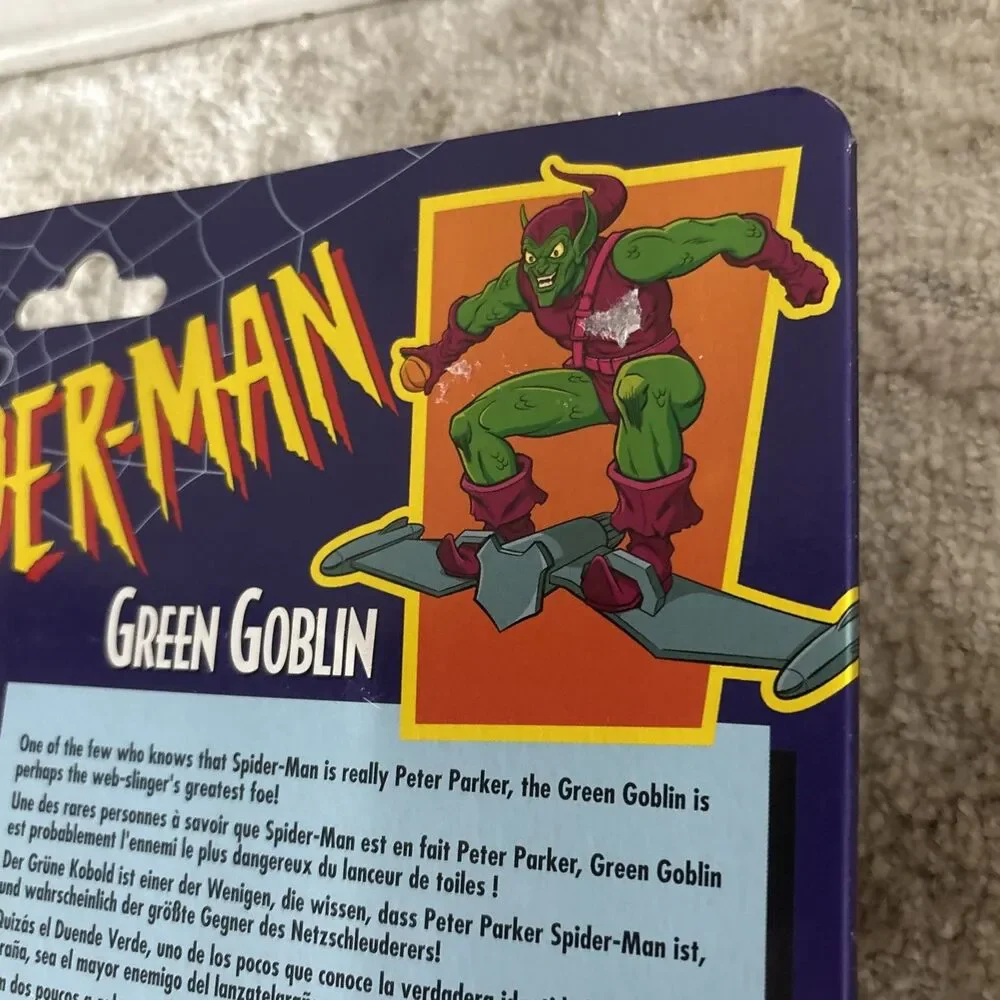 Spider-Man Retro Marvel Legends Green Goblin 6-Inch Action Figure MINT